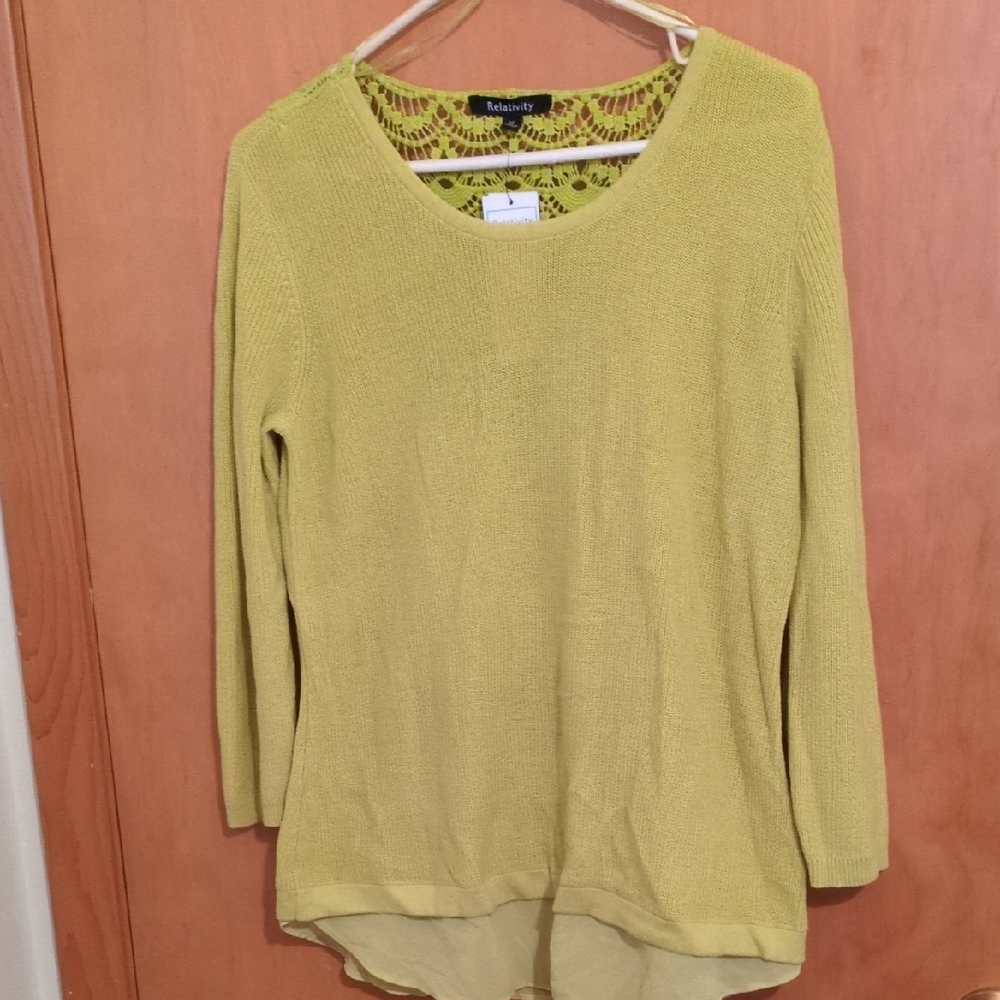 Women's Lightweight Top